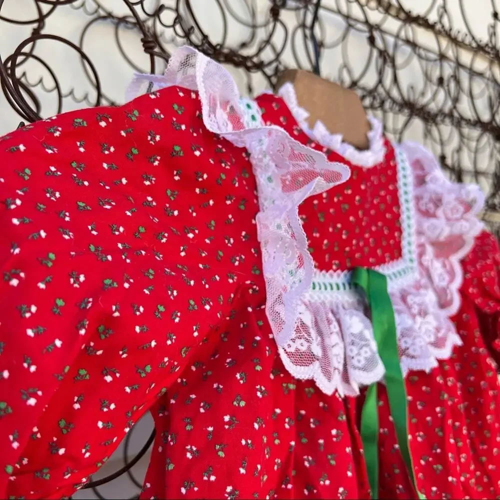 Vintage Bryan red holly Ivy Christmas circle dress 2T